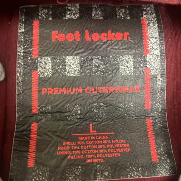 Foot Locker Sleeveless Jacket - Picture 2 of 4
